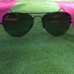 Ray Ban Classic Aviator sunglasses